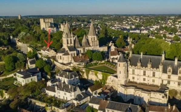 Le Presbytere De La Cite Royale De Loches Szoba fotó